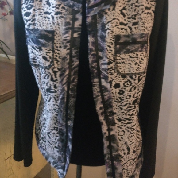 SOLD Chico's  NEW Jacket Mixed Animal Ponte Jacket 0 - Picture 4 of 7